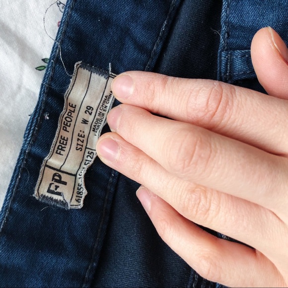 Free People Mid-Rise Straight Leg Jeans - Picture 7 of 8